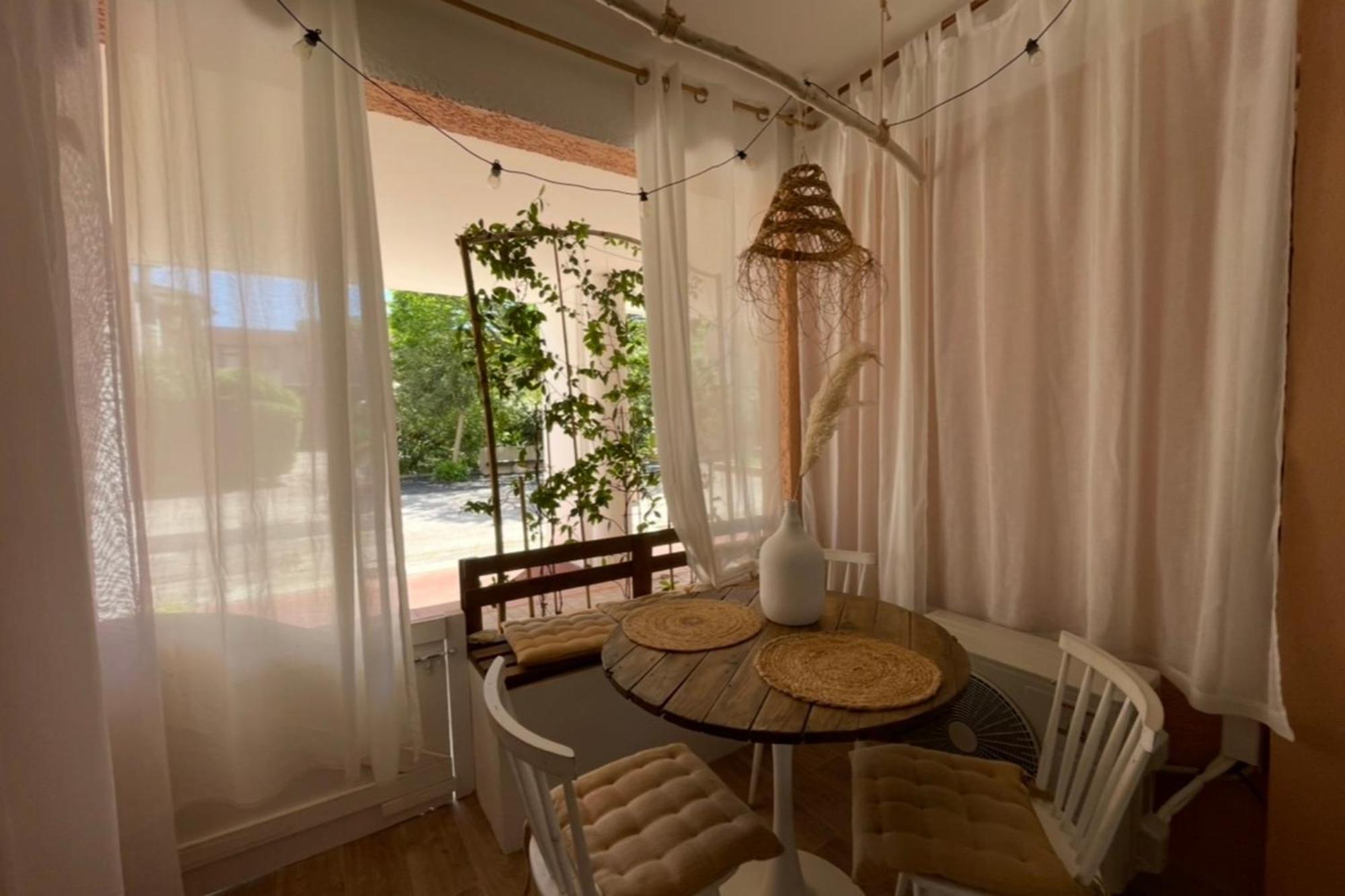 Charming Air-Conditioned One-Bedroom 150M From Cavaliere Beach لو لا فاندو المظهر الخارجي الصورة