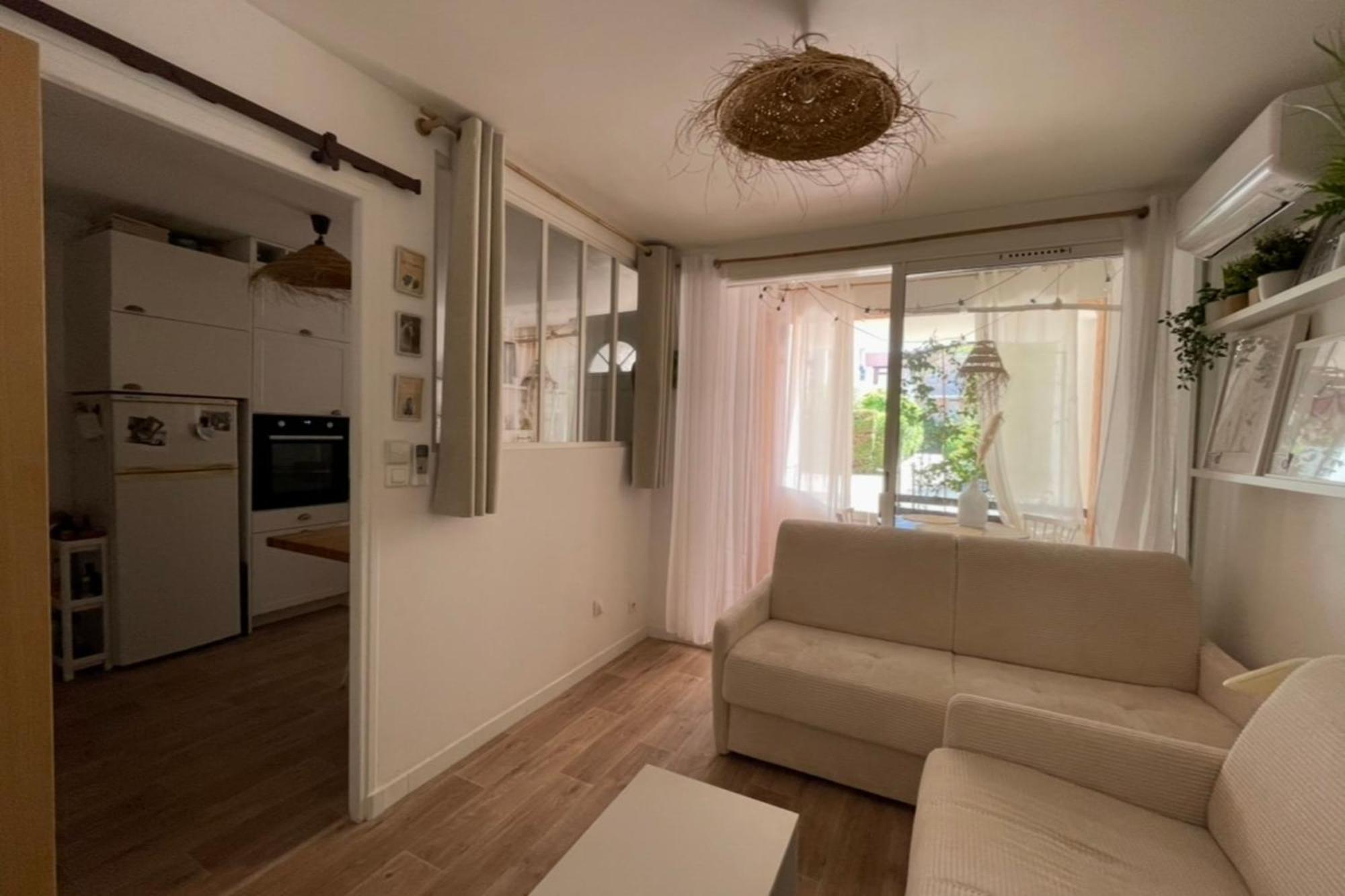 Charming Air-Conditioned One-Bedroom 150M From Cavaliere Beach لو لا فاندو المظهر الخارجي الصورة